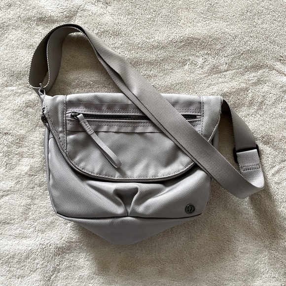 lululemon athletica Handbags - Lululemon festival bag 5L